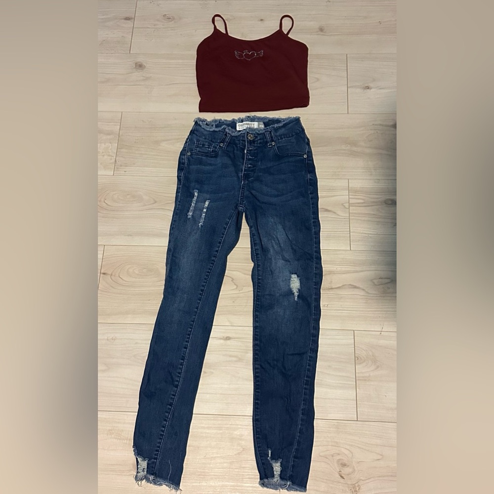 Set of a crop top and jeans